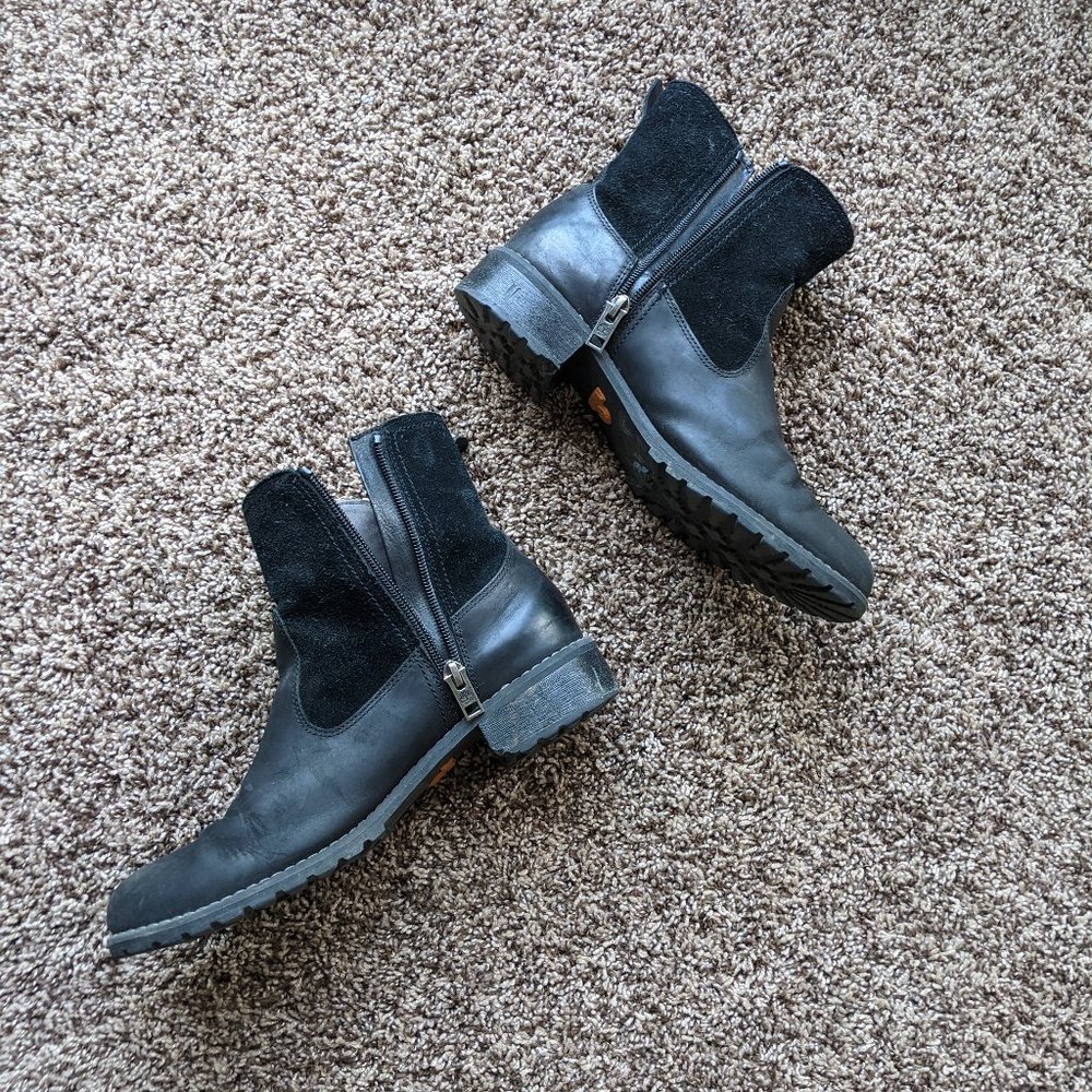 Timberland Chelsea Boot, size 8.5